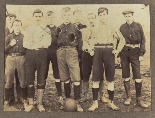 Hartley College football team, 101-2 [MS1/7/291/22/1]