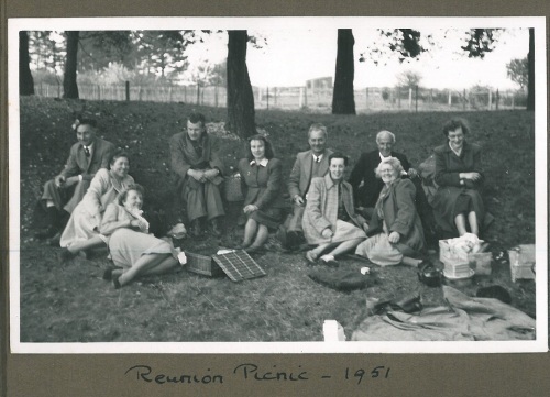 Society of Hartleyans reunion picnic, 1951 [MS1/7/291/22/3]