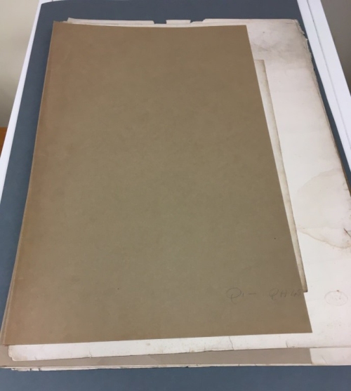 The folders provided inadequate protection for larger items