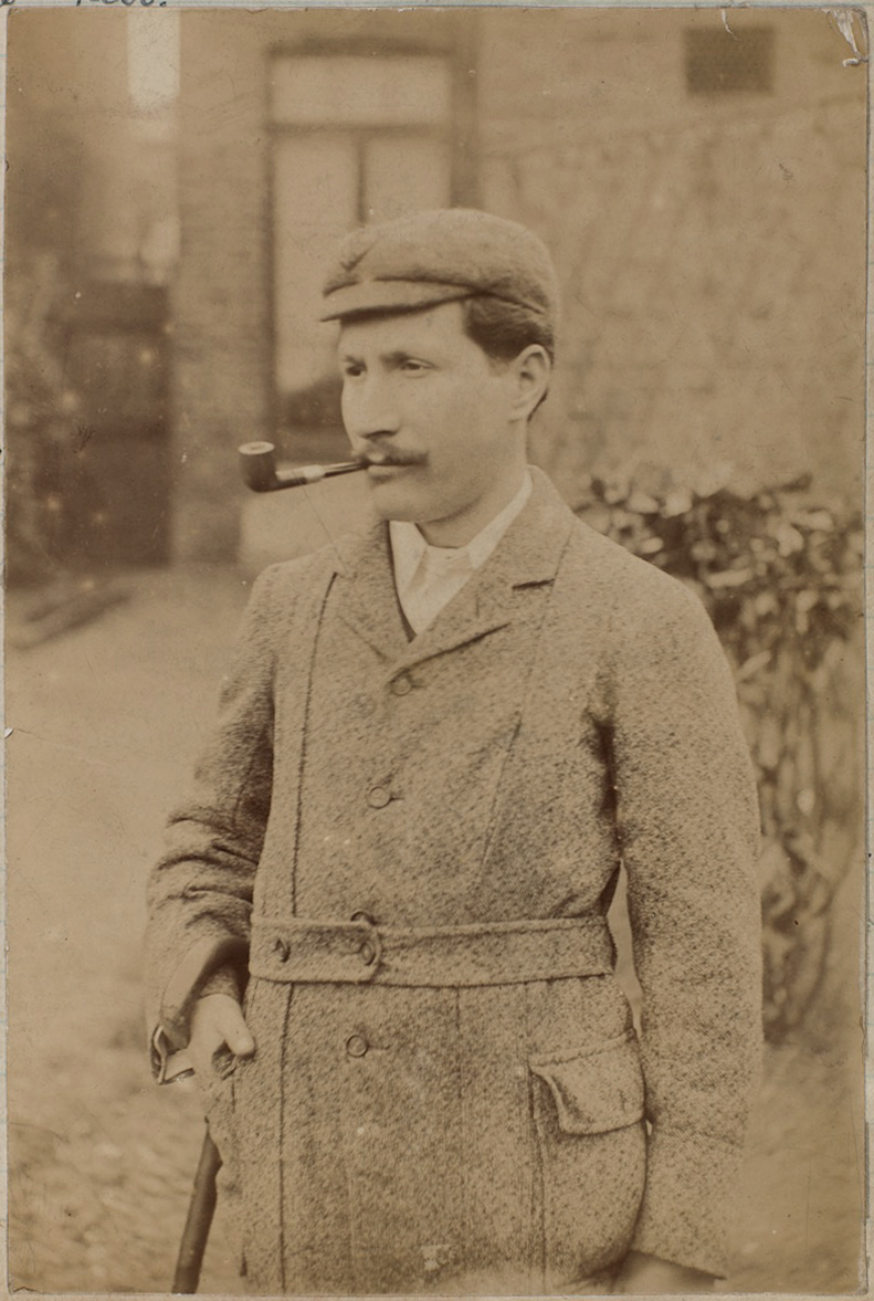 Photograph of S.M.Rich "in sports coat" taken in 1902 or 1903 [MS 168 AJ217/1 p. 34 (Friday 3 February)]