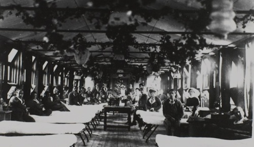 Hutted ward decorated for Christmas, c.1915 [MS1/Phot/39 ph 3108]