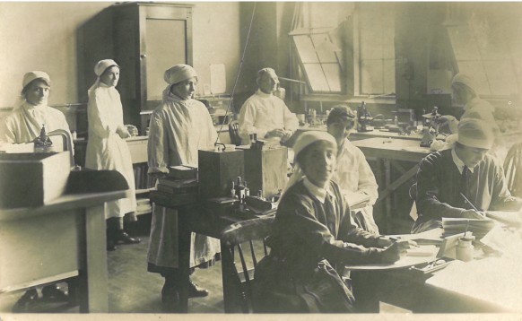 Work at Hospital Laboratory [MS101/8 A4303/1/3/2]