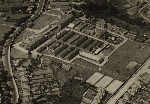 University College buildings, showing huts, 1925 [MS1/Phot/39 ph 3076]