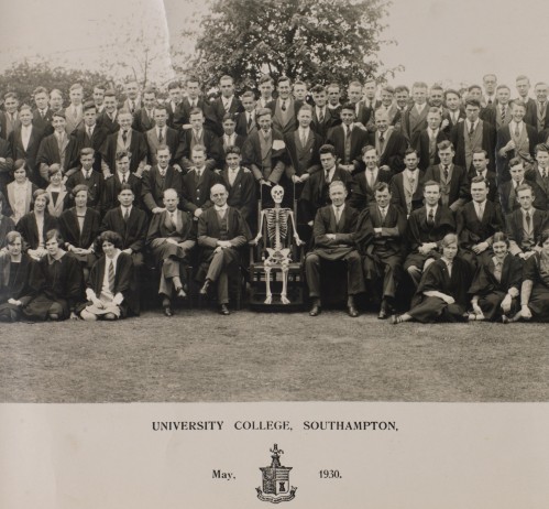 Graduates of University College, Southampton, May 1930 [MS224/12 A919/7]