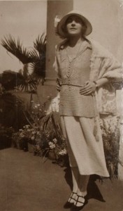 Edwina Ashley in day wear, 1922 [MS62 MB2/K6/28]