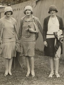 Edwina Ashley and friends, 1929 [MS62 MB2/L5/121]
